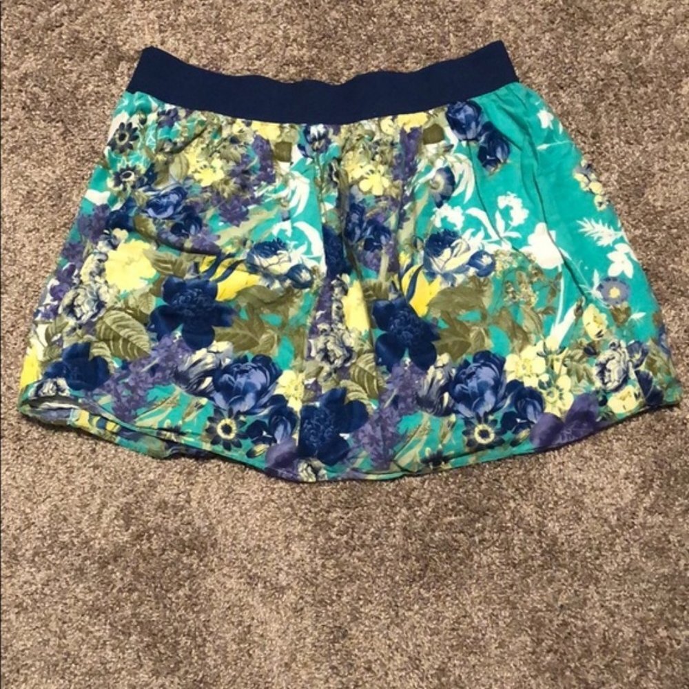 Floral Skater Mini Skirt With Elastic Waistband - Picture 2 of 4